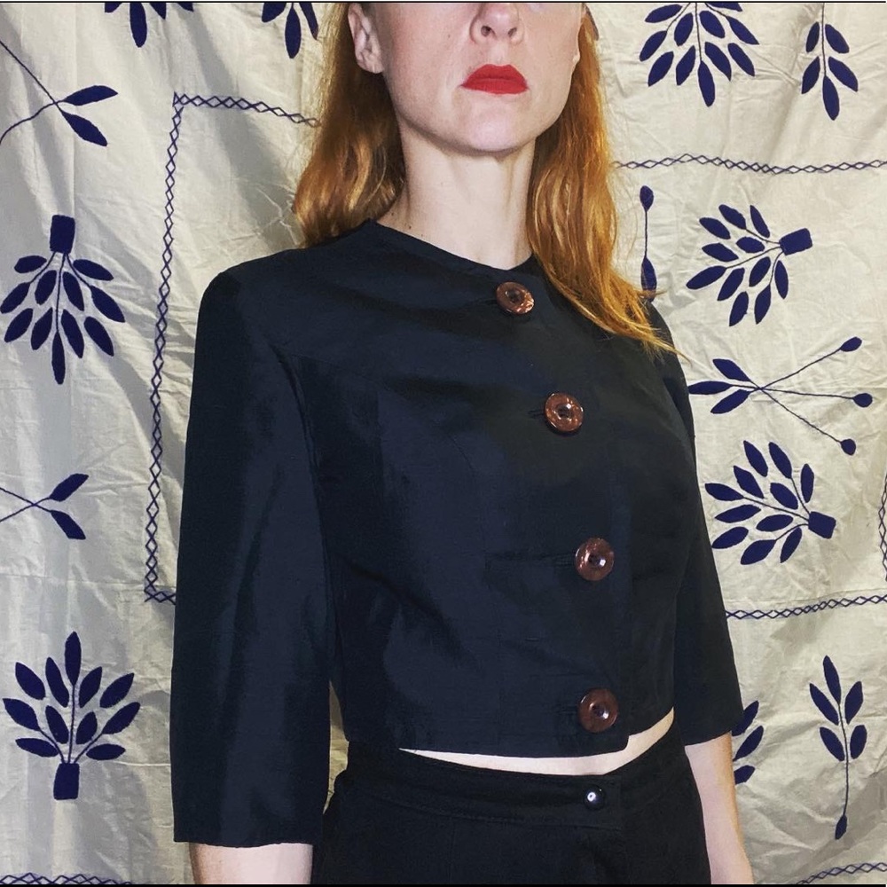 Vintage Jeanne Daro size small/extra small black crop top button down 3/4 sleeve